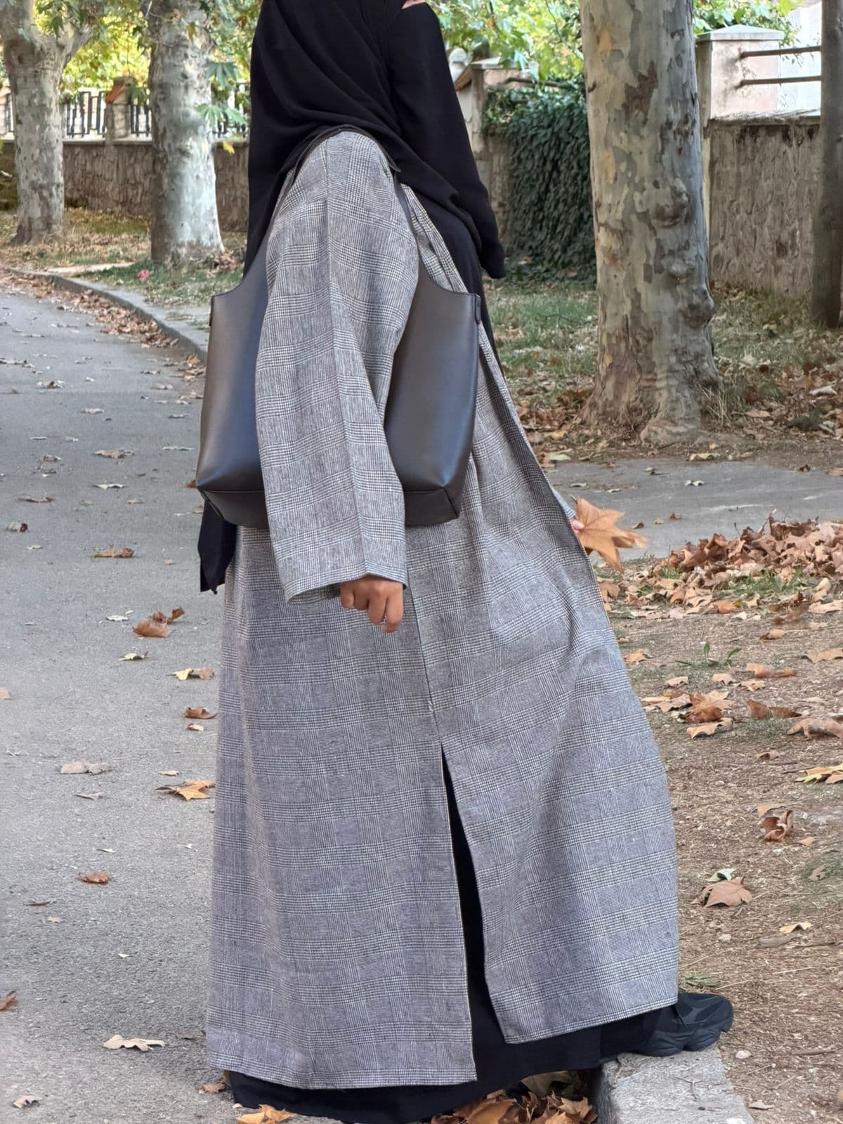 ABAYA ouverte MAJDA