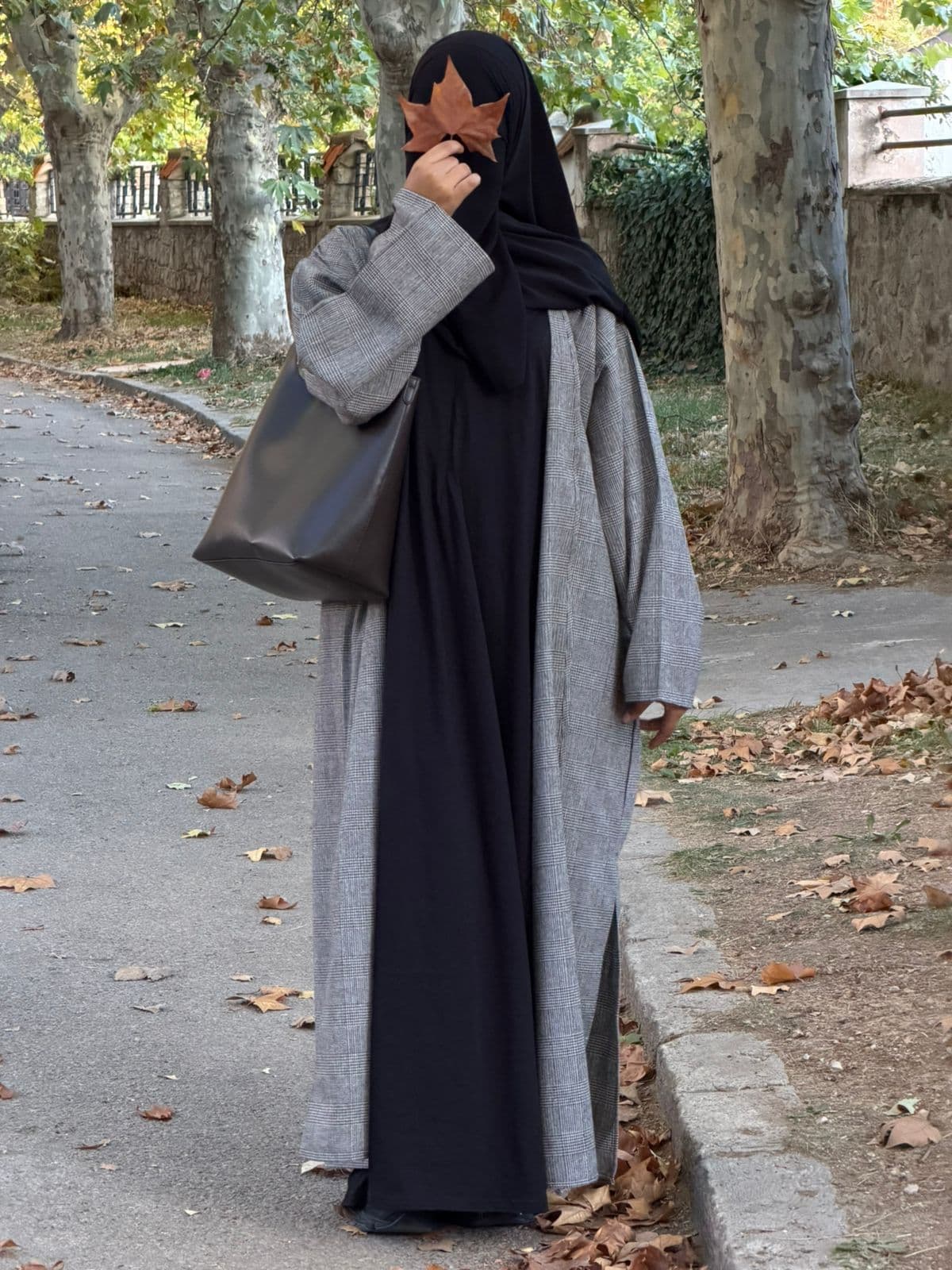 ABAYA ouverte MAJDA