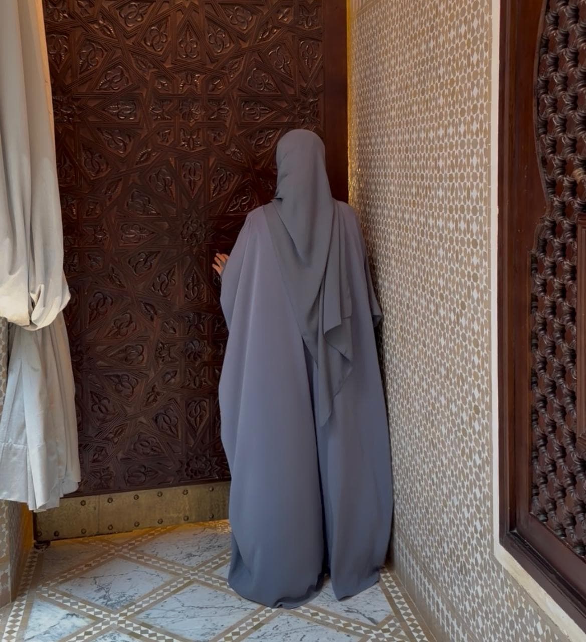 abaya TAQWA gris azure