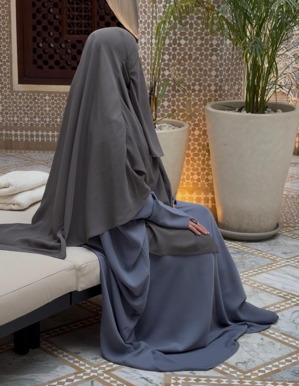 HALF NIQAB