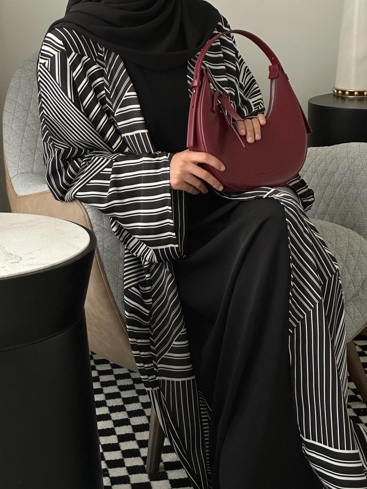 Abaya MAJDA black & white
