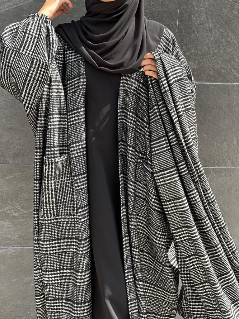 Ensemble CARDIGAN SALYA avec son châle (carreaux)